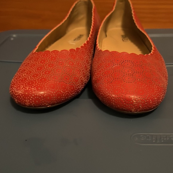 Vaneli Red Flats - Picture 5 of 11